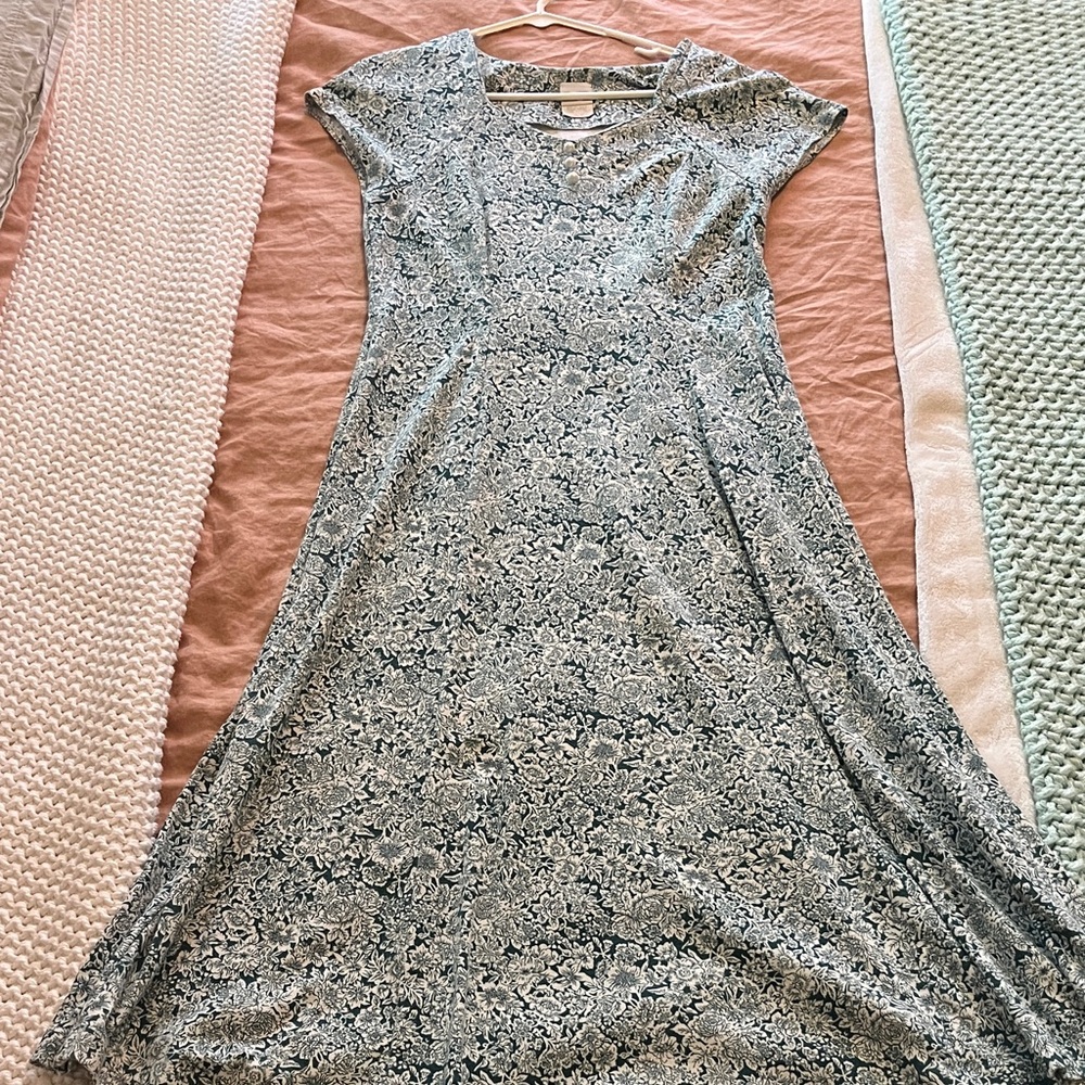 Vintage Floral Print Green Dress with Pearl Buttons